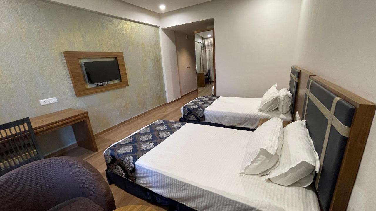 Himatnagar Heaven 7 Hotel & Resort מראה חיצוני תמונה