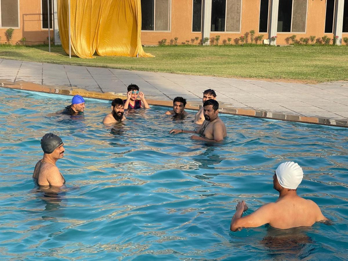 Himatnagar Heaven 7 Hotel & Resort מראה חיצוני תמונה