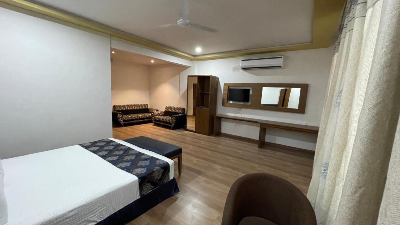 Himatnagar Heaven 7 Hotel & Resort מראה חיצוני תמונה