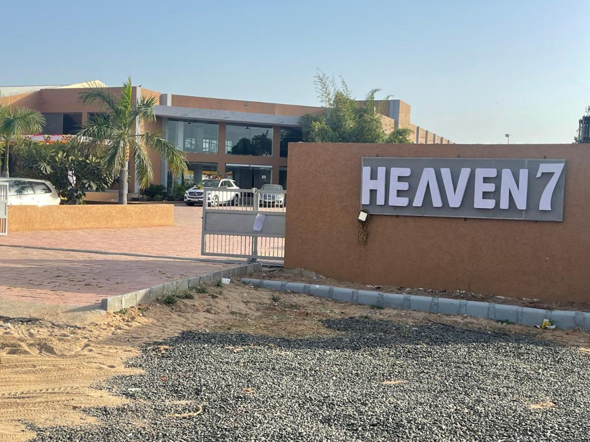 Himatnagar Heaven 7 Hotel & Resort מראה חיצוני תמונה