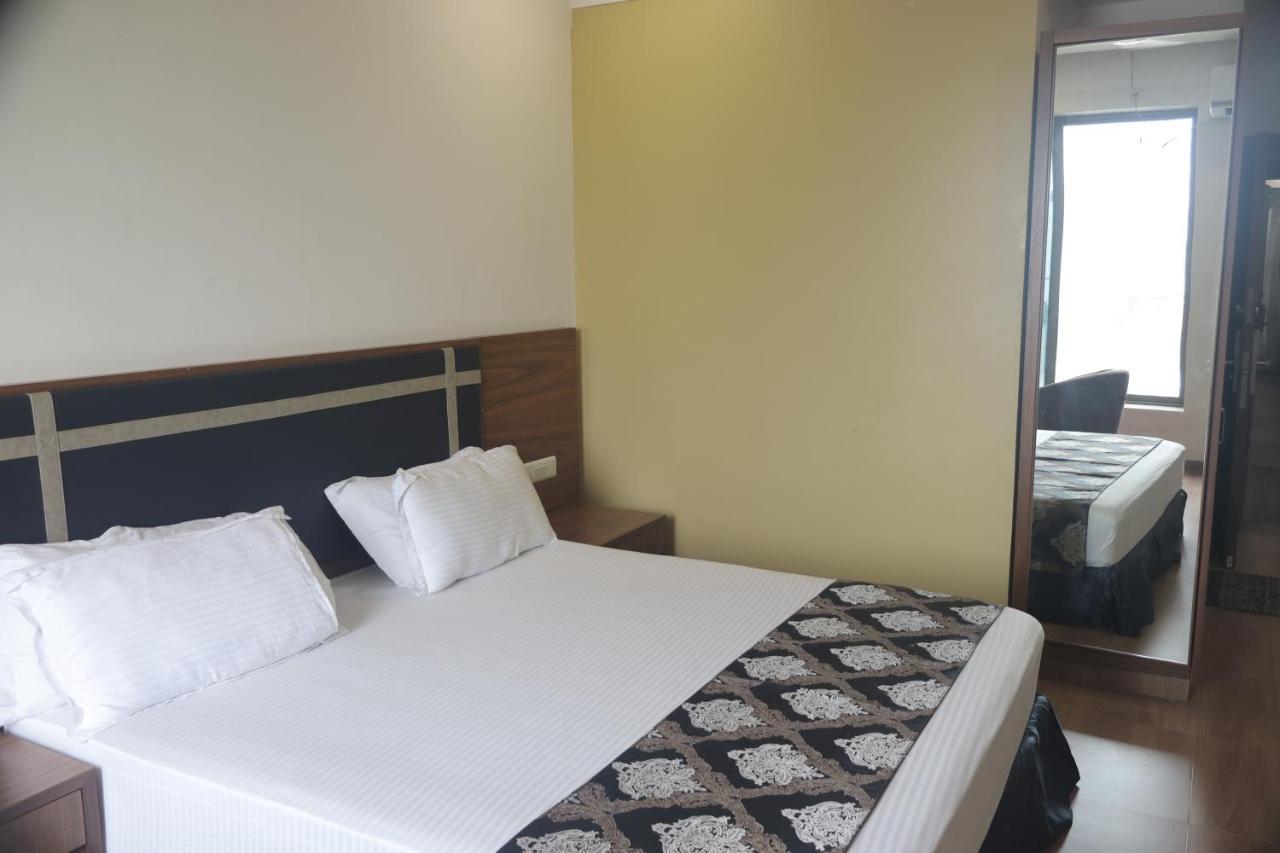 Himatnagar Heaven 7 Hotel & Resort מראה חיצוני תמונה