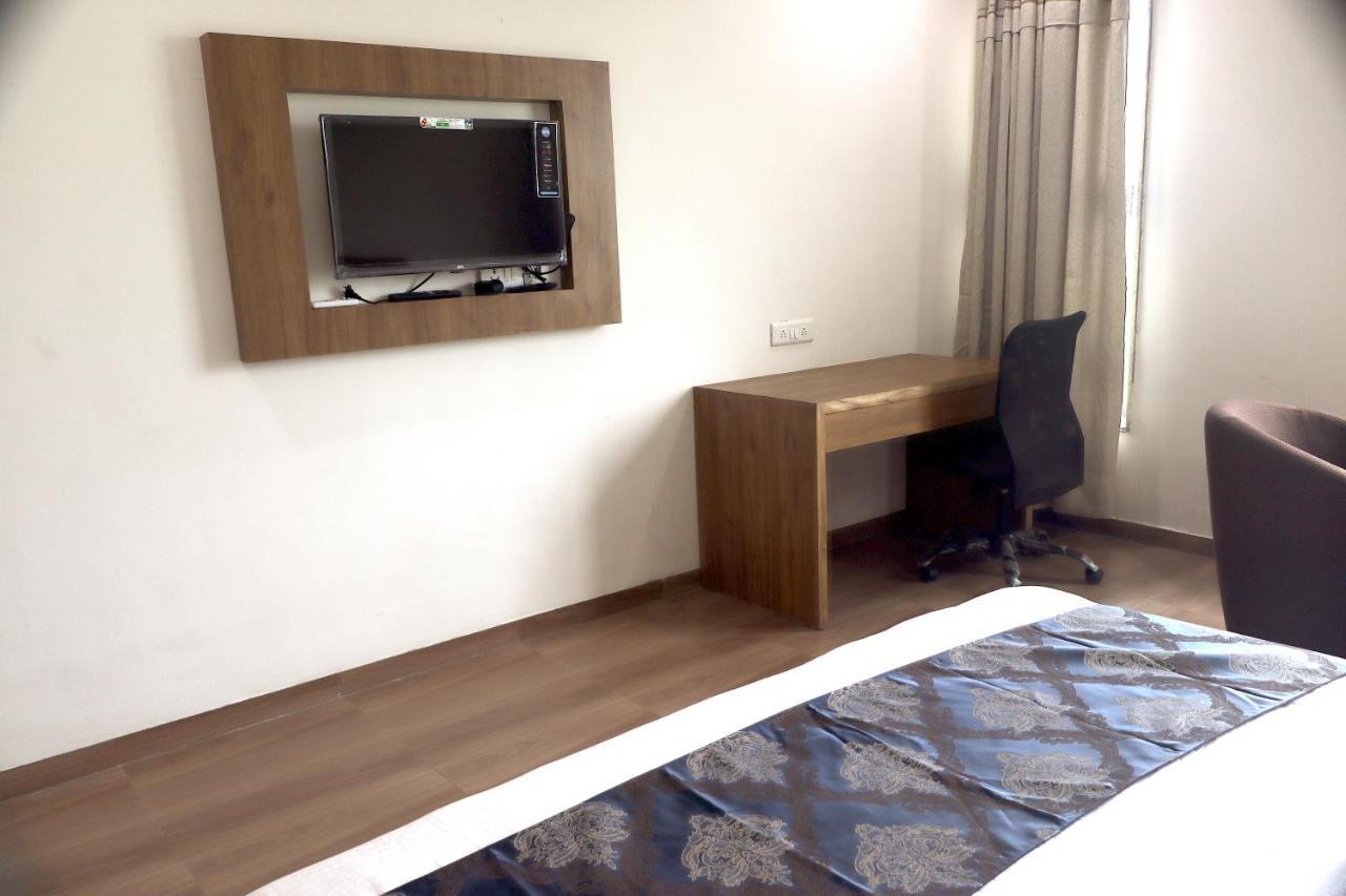 Himatnagar Heaven 7 Hotel & Resort מראה חיצוני תמונה